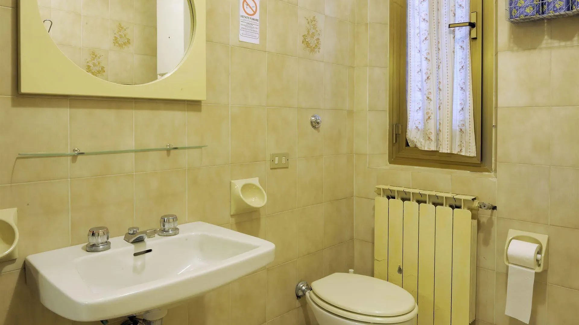 La Spiga Affittacamere Campi Bisenzio Guest house